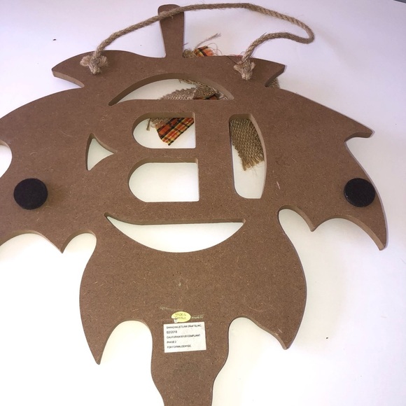 𝅺Harvest Leaf Monogram Letter B, Door Hanger decor - Picture 3 of 3